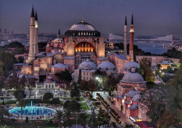Istanbul Travel Guide
